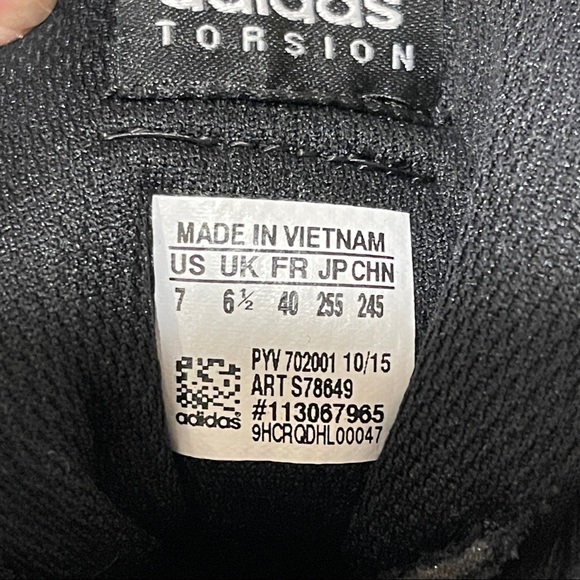 Adidas Shoes black torsion reflective - Picture 6 of 7